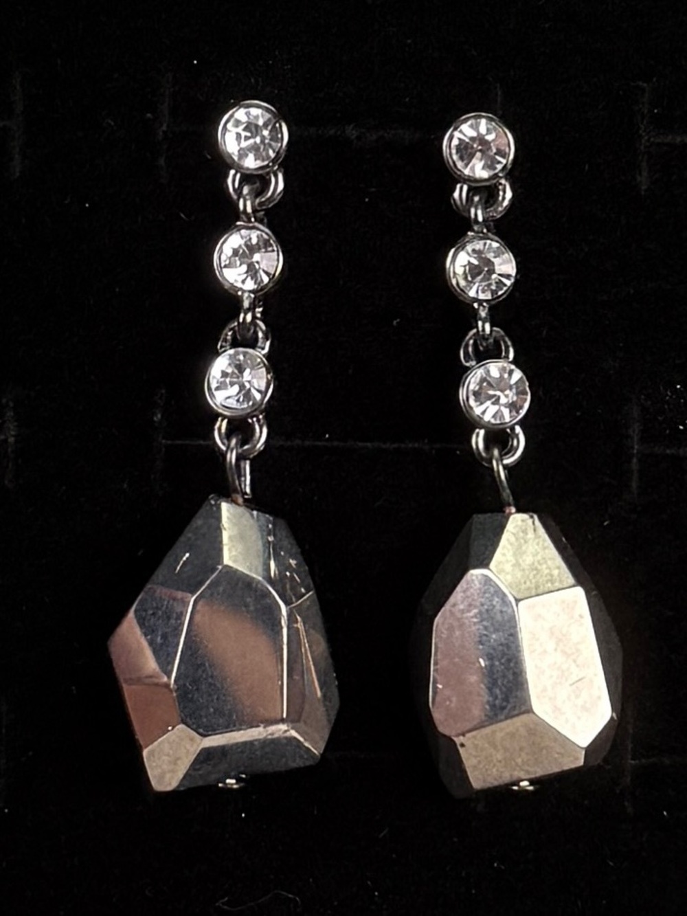 Gray Silvertone Gunmetal bling dangle pierced earrings